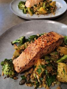 Grilled salmon with golden beetroot, broccoli and freekah